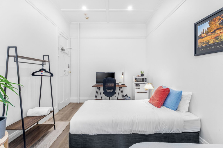 Bedroom 5, Stay Today Hostel, Sydney