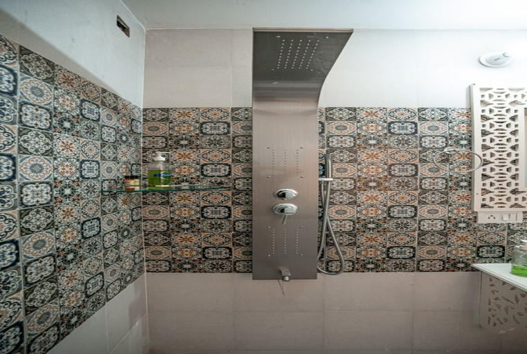 Bathroom 3, リリウッズ ザック ビーチ リゾート, North Goa