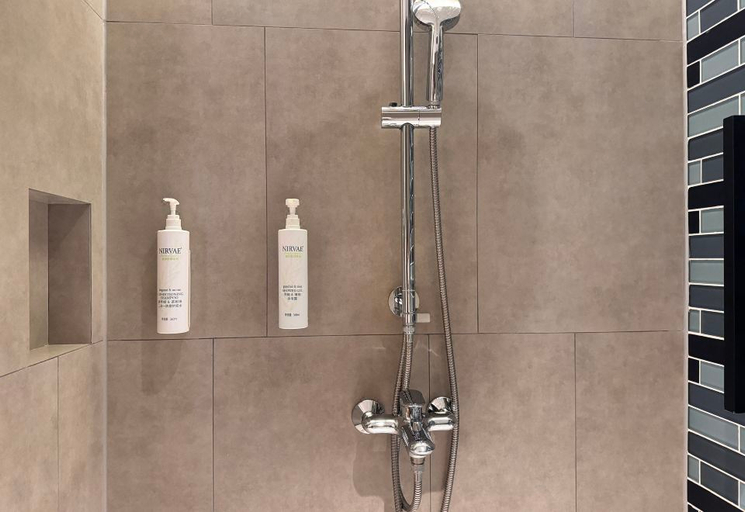Bathroom 3, Fairfield By Marriott Hangzhou Xiaoshan, Hangzhou