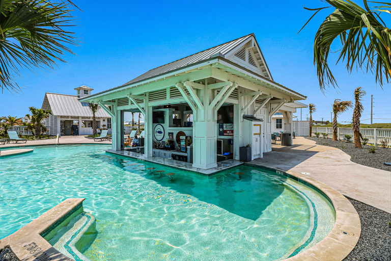 Outdoor pool 3, Palmilla Beach Resort-416 Mermaid Tail Lane, Nueces