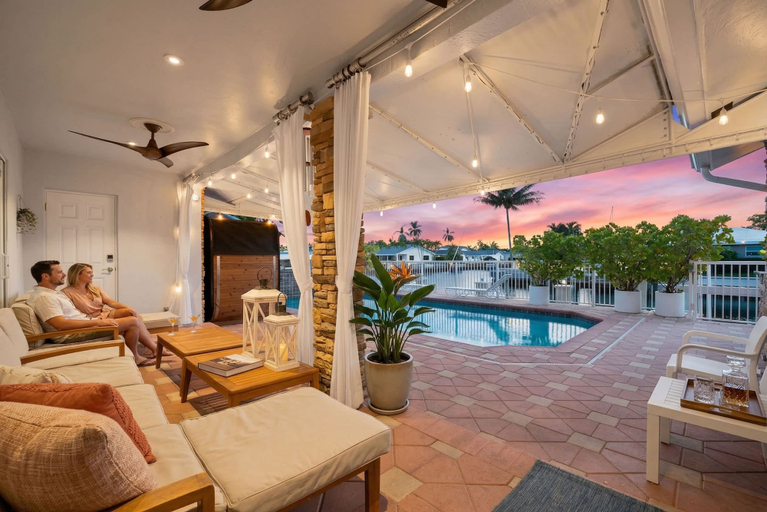 Room 3, Luxe 4BR Waterfront w Htd Pool 5min to Beach, Broward