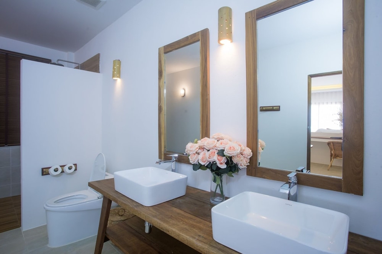 Bathroom 4, The Nest Private Beach Resort, Muang Chumphon