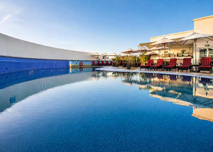 Sport & Beauty 3, Sunday Hotel Holiday International Dubai, Dubai