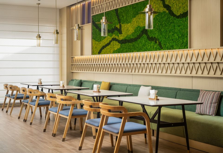 Food & Drinks 4, Home2 Suites By Hilton Xinjiang Kuche, Aksu