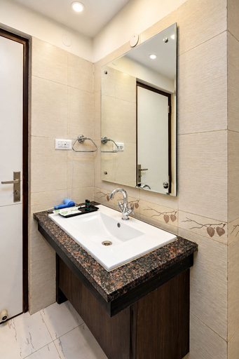 Bathroom 5, The Altruist Katra Hotel, Reasi