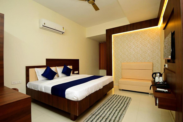 Bedroom 2, HOTEL HALLMARK, Kota