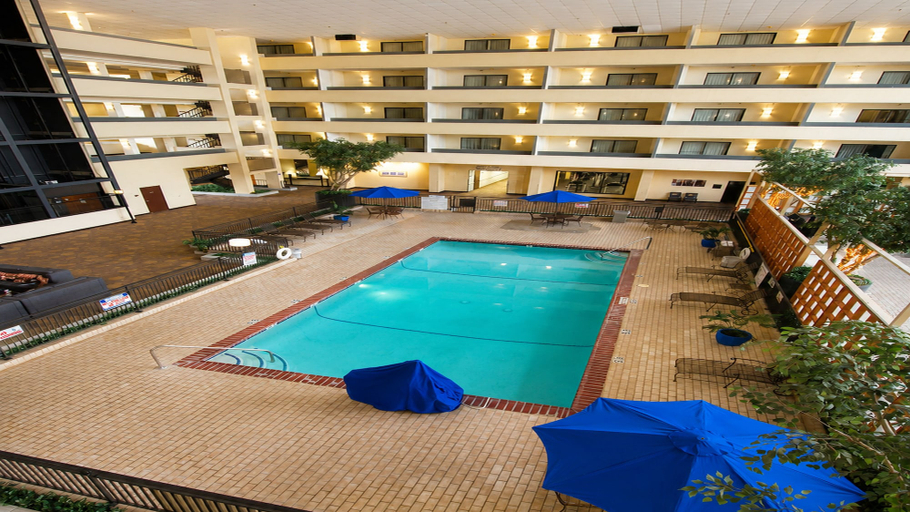 Sport & Beauty 3, Atrium Hotel and Suites DFW Airport South, Irving
