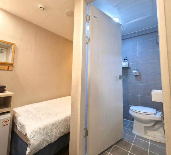 Bathroom 4, Olive Hostel Dongdaemun, Jung