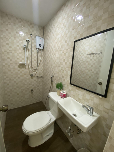Bathroom 3, Kathys Home Garden Suites, General Santos City