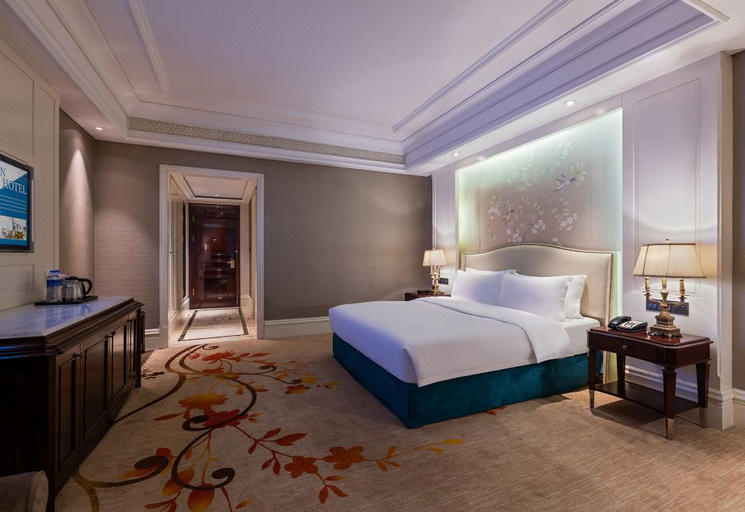 Bedroom 2, Dragon Dream Hotel, Jiaxing