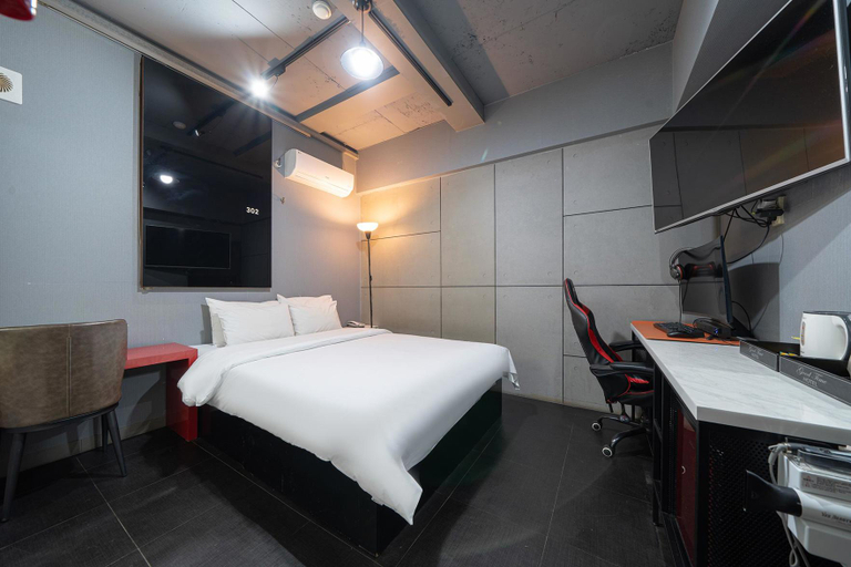 Bedroom 3, GoodTime Hotel, Gyeyang