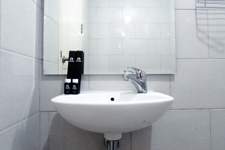 Others 3, Comfy Studio Apartment at Anderson Tower Supermall Mansion, Surabaya