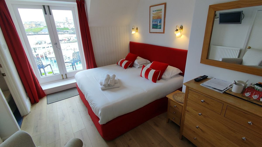 Bedroom 2, The Harbour, Cornwall