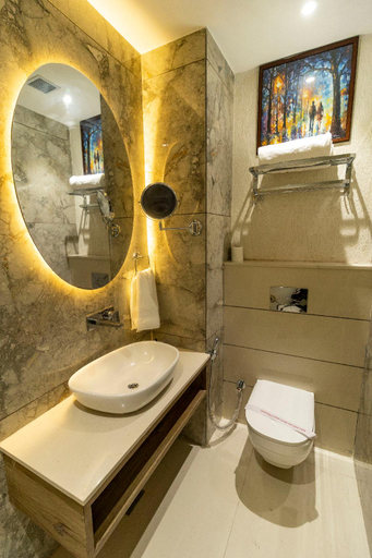 Bathroom 3, Hotel Golden Lotus, Amritsar