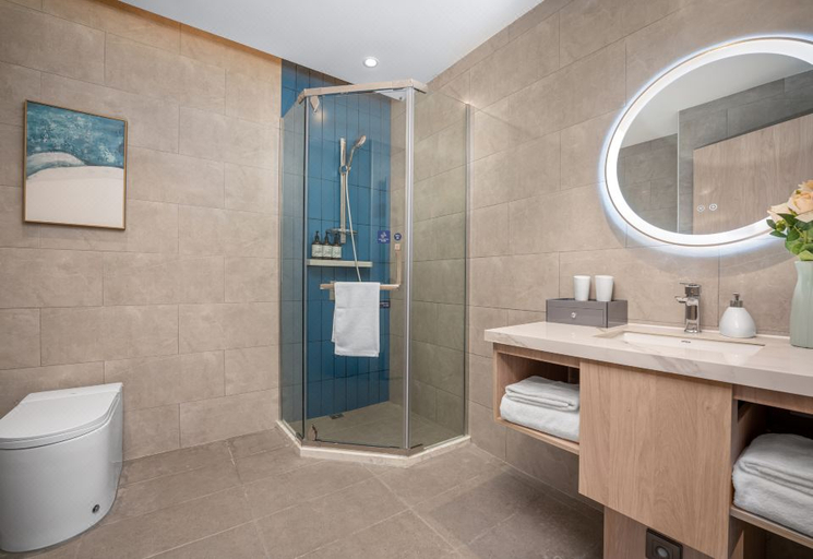 Bathroom 3, Kyriad Marvelous Hotel Dalian Airport, Dalian