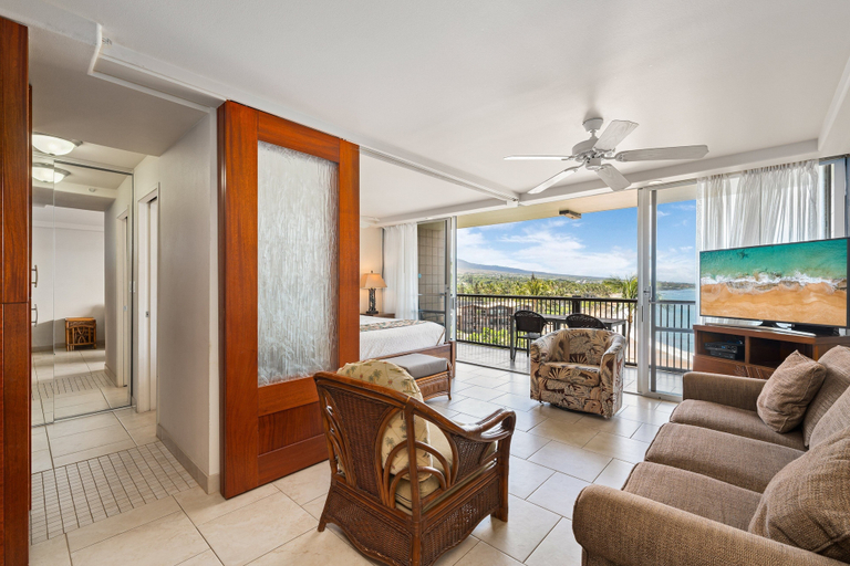 Living area, Mana Kai Maui Resort, #706c 2 Bedroom Condo, Maui