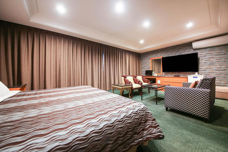 Bedroom 3, Jeongseon Sky Hotel, Jeongseon