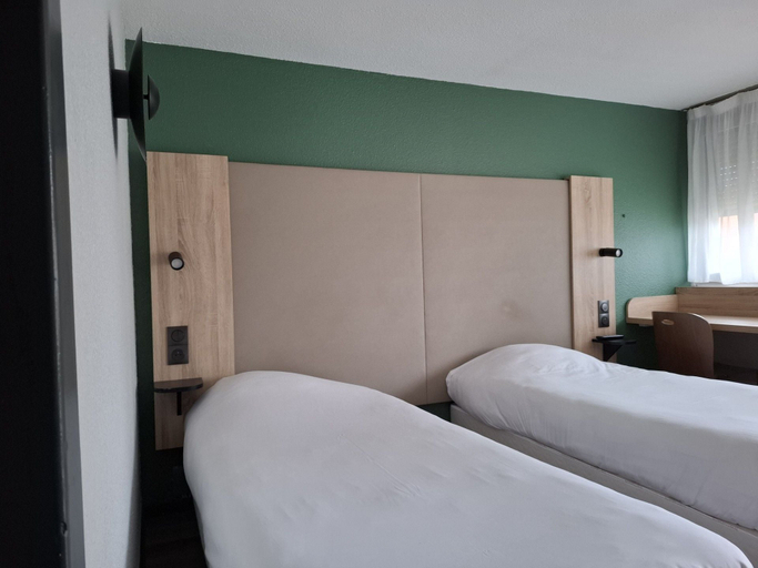 Bedroom 3, Campanile Montbeliard - Sochaux, Doubs