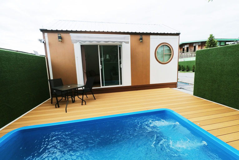 Pool 3, 49 Pool Villa Bangsaen, Muang Chon Buri