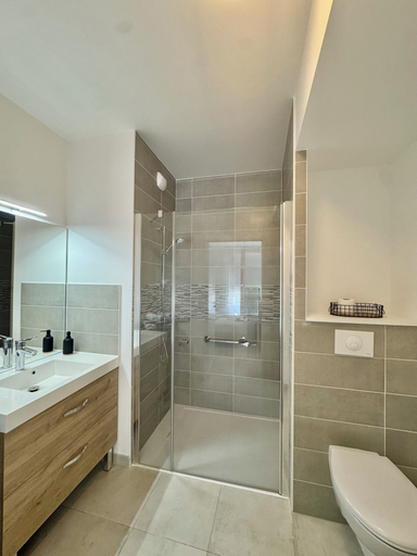 Bathroom, APPART ONE TOULOUSE, Haute-Garonne