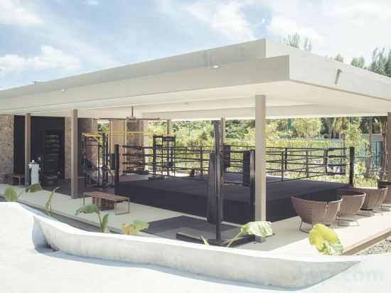 Hotel Interior/Public Areas