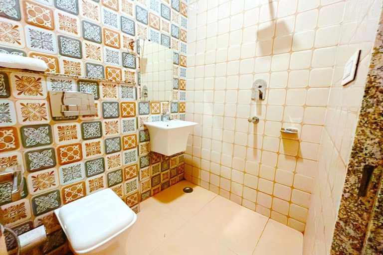 Bathroom 3, Hotel Ganga Ashoka-Stay By The Ganga Ghat, Garhwal
