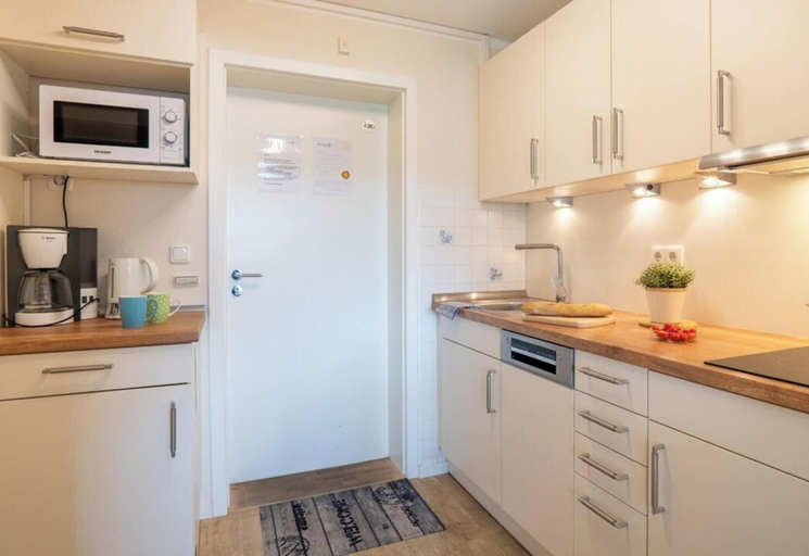Private kitchen 4, Strandhuus, Apartment 2 "ankergluck", Ostholstein