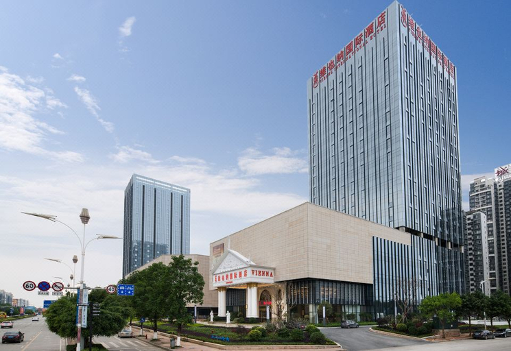 Exterior & Views 1, Vienna International Hotel Nanning China South City, Nanning