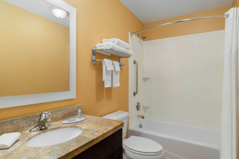 Bathroom 4, TownePlace Suites by Marriott Las Vegas Henderson, Clark
