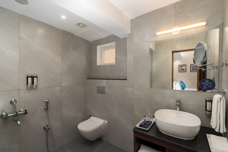 Bathroom 4, Cozzet Victoria, Khordha