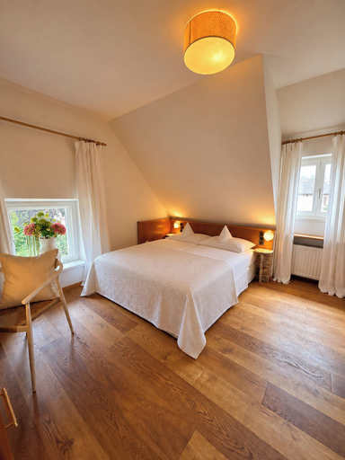Bedroom 4, Hotel Fischerhaus, Starnberg