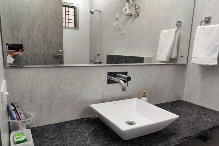 Bathroom 4, Atulya Green By Meyatri, Jaipur