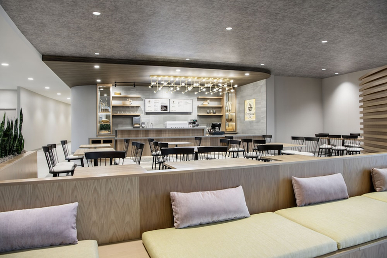 Food & Drinks 5, Wyndham Garden Winnipeg Airport, Division No. 11