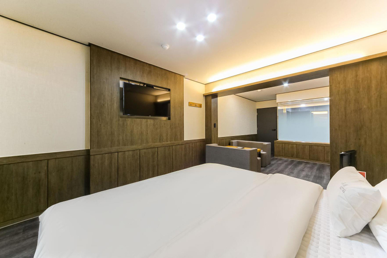 Bedroom 3, Busan Myeongji Brown Dot, Gangseo