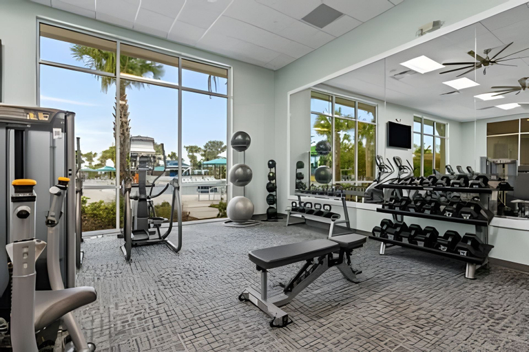 Fitness facility, Luxury 5BR Villa Near Disney w/ Lazy River Access, Polk