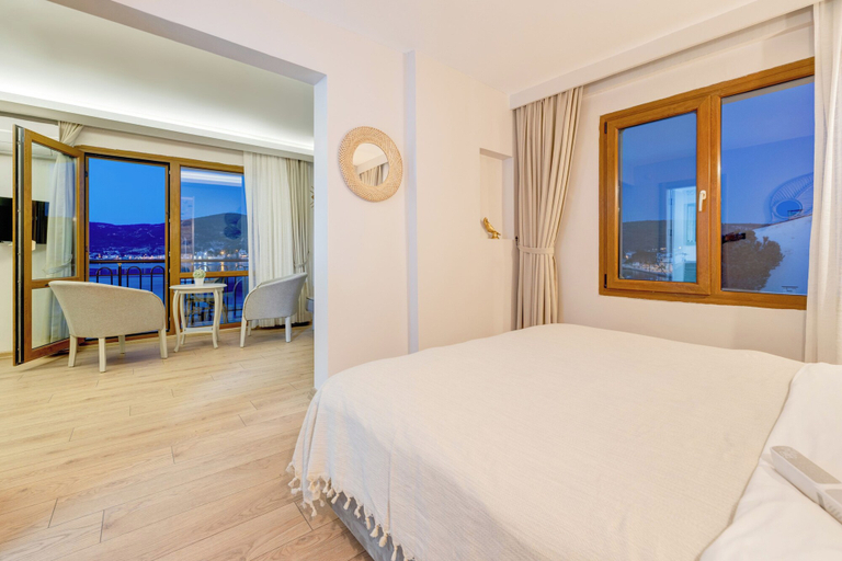 Bedroom 3, Hanedan Hotel, Foça