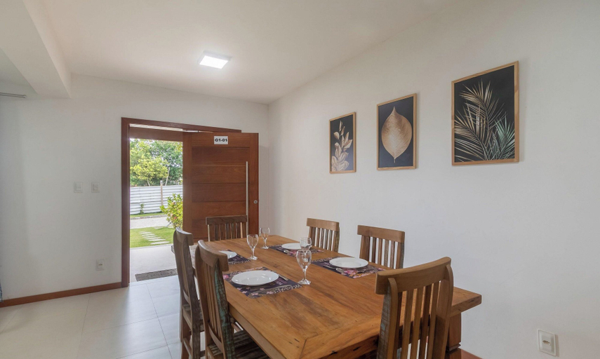 Dining 2, House in Cond. W/pool, 500 m From the Sea Atp0001, Porto Seguro