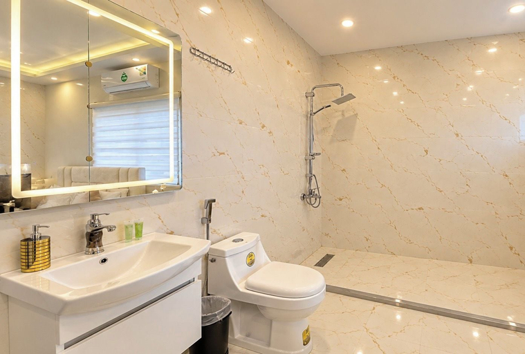 Bathroom 3, Eighth Wonders Hotel, Wadi Musa