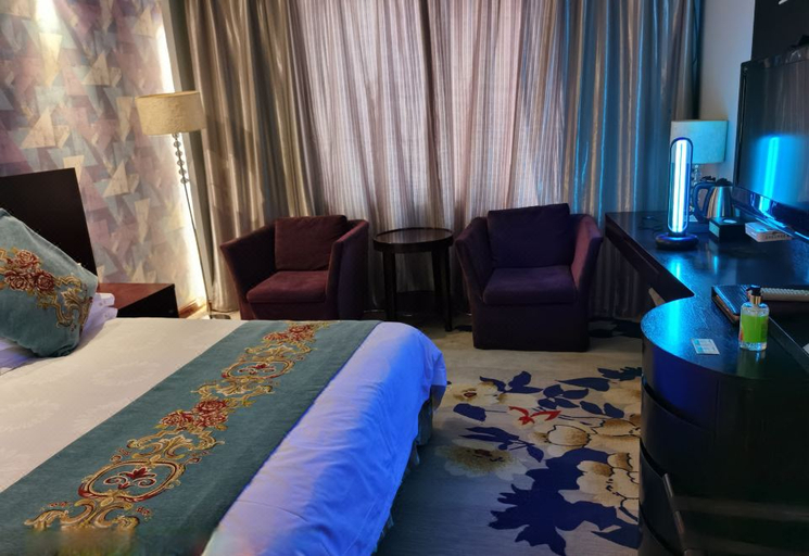 Bedroom 2, Yin Quan Hotel, Yinchuan
