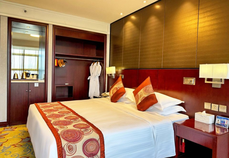 Bedroom 2, Hangzhou Braim Canal Hotel, Hangzhou