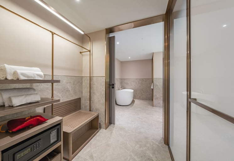 Bathroom 5, Madison Hotel Shanghai International Tourism , Shanghai