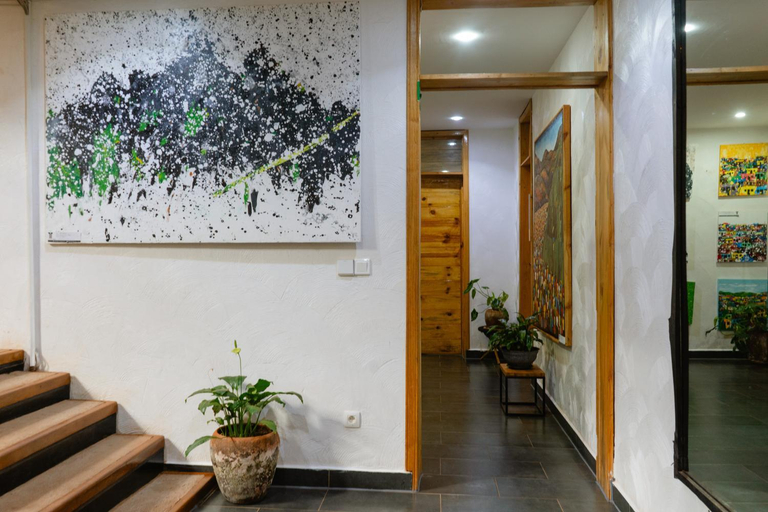Public Area, Eagle View Lodge, Kicukiro