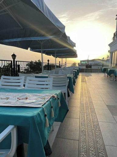 Outdoor dining, Room-100 Meters From the Beach in Side W, Manavgat