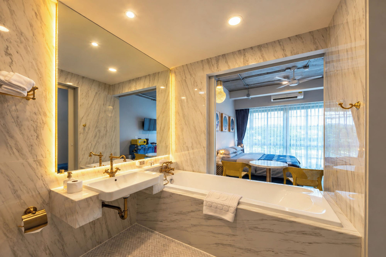 Bathroom 4, River Art Hotel, Muang Chiang Mai