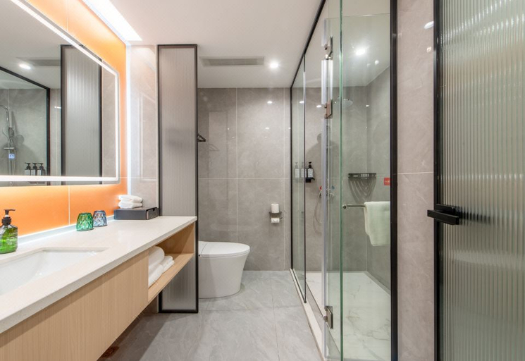 Bathroom 4, Hawthorn By Wyndham Guangzhou Baiyun Airport, Guangzhou