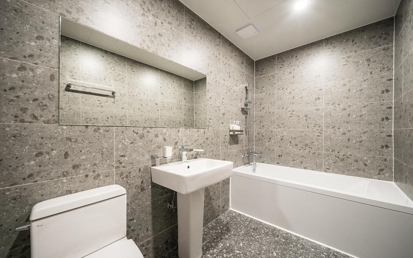 Bathroom, Hotel Adele in Gyeongju, Gyeongju