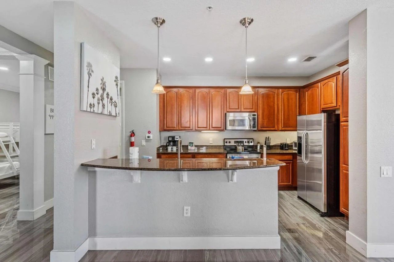 Private kitchen 4, Modern 3-bedroom Escape at Vista Cay, Orange
