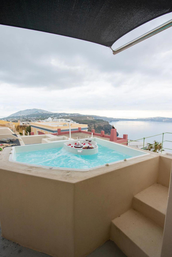 Sport & Beauty 2, CALDERA CLIFF ILLUSION SUITES, South Aegean
