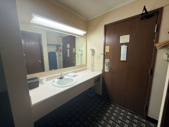 Others 5, Norwood Inn & Suites by BlissPoint Post Rd Indianapolis, Indianapolis