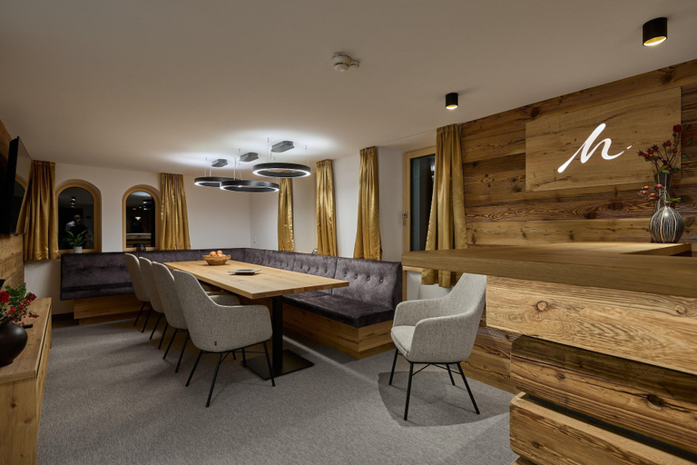 Reception 3, Modern Suite With Garden or Loggia, Bludenz